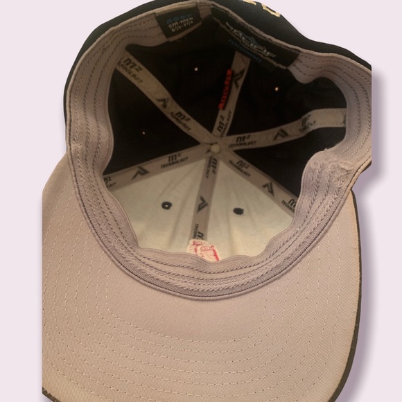 Boston Red Sox Navy Fitted Performance Hat Pacific Headwear SM/MED 6 7/8- 7 3/8 - Picture 5 of 5